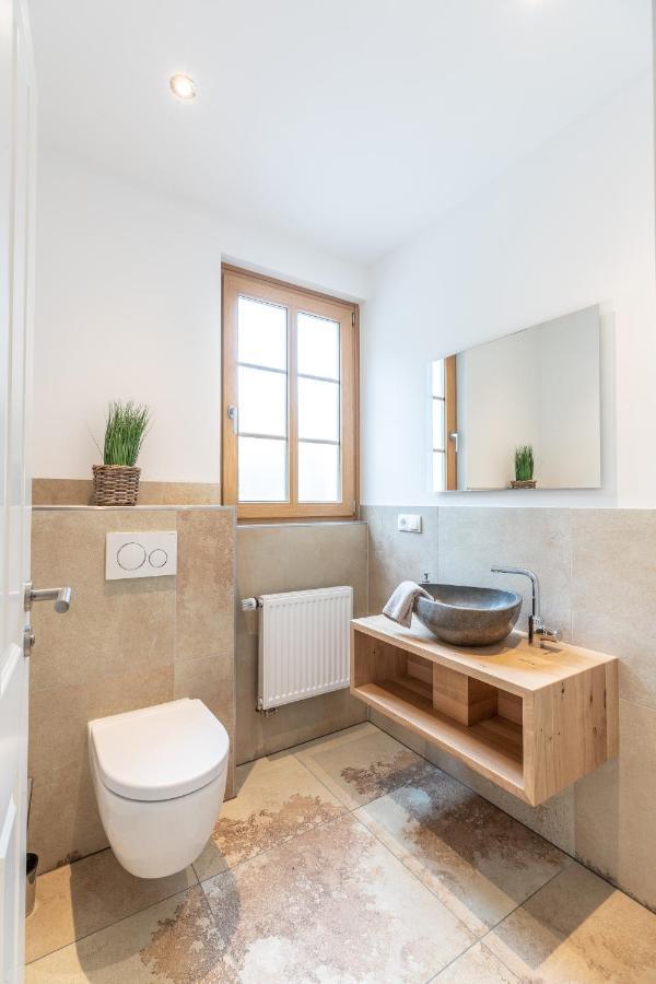 Landhaus Karbach Komplett Oder Einzelne Wohneinheiten Villa Inkl Sauna Bzw Waldhaeuschen Hirten Exteriér fotografie